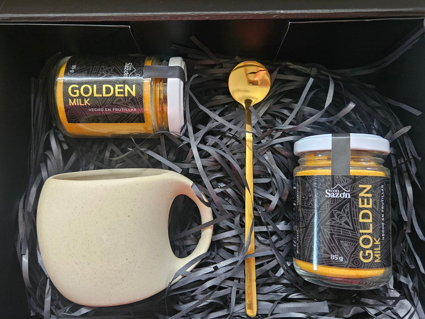 Caja de Regalo 2 Golden Milk 85g con Taza de Cerámica y cucharita dorada